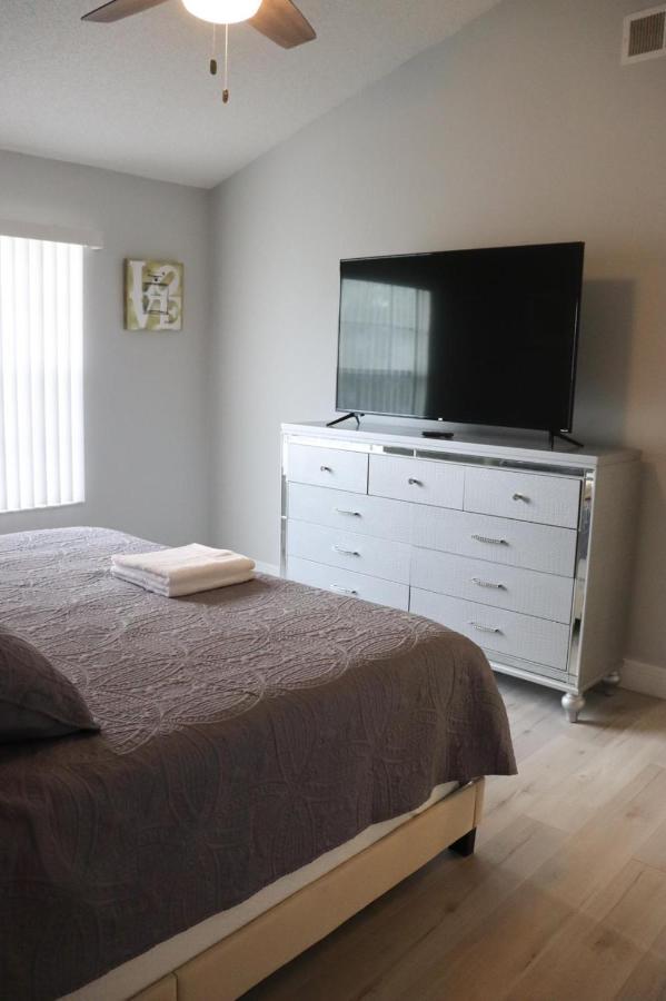 Grand Executive 3Br Condo Apartment Near Disney Parks 키시미 외부 사진